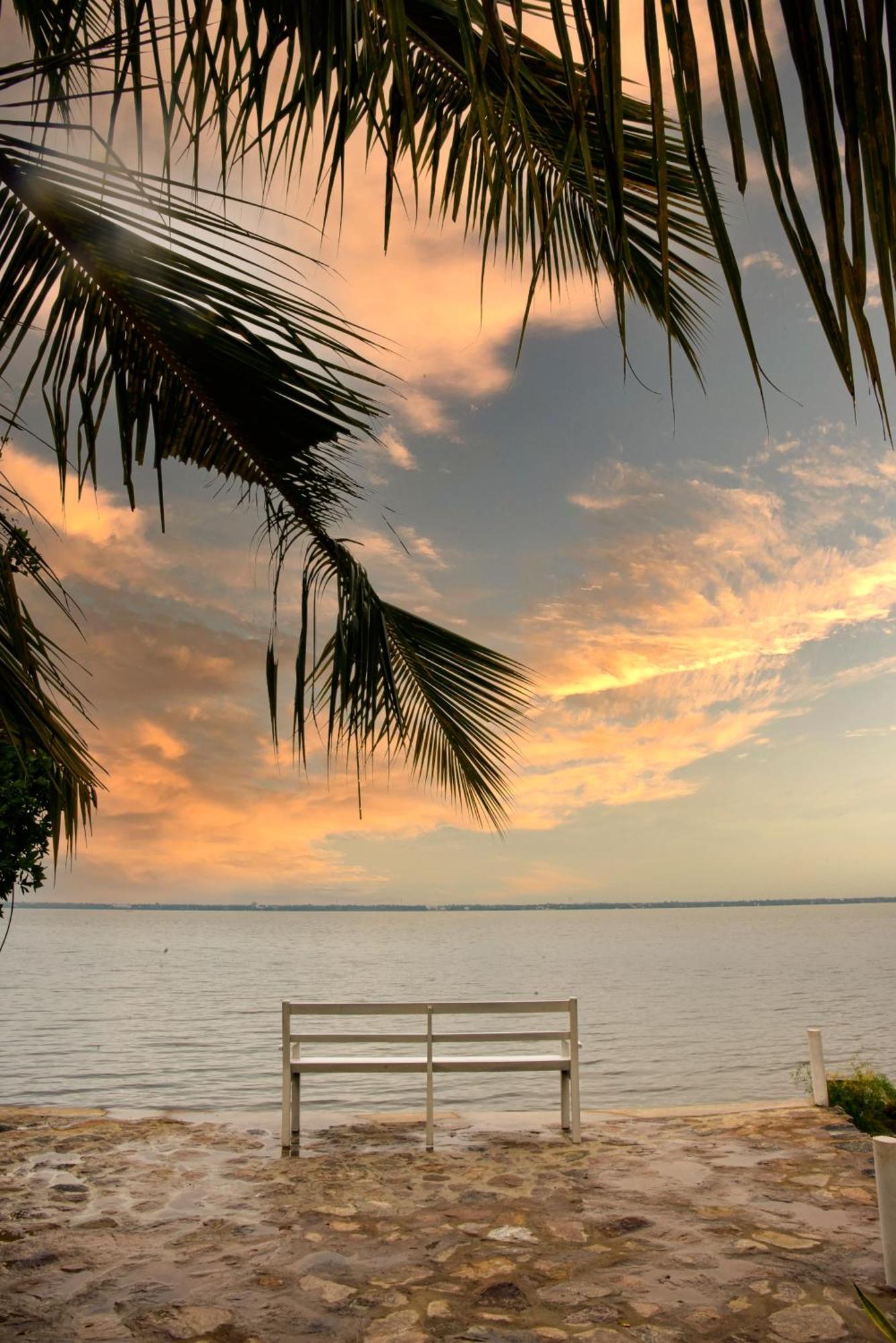 Hiru Lagoon Negombo Exterior photo